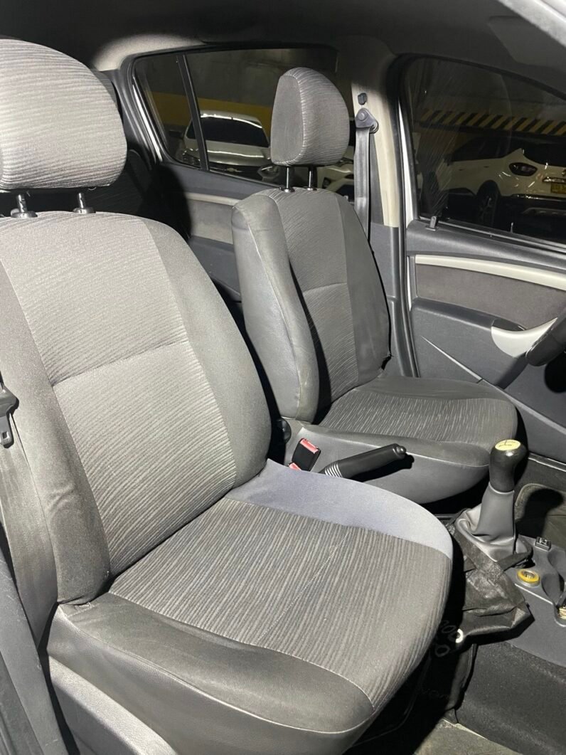 
								RENAULT SANDERO EXPRESSION 1.6 MT full									