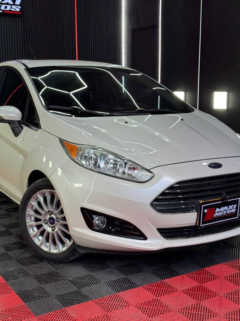 
								FORD FIESTA TITANIUM AT 1.6 full									