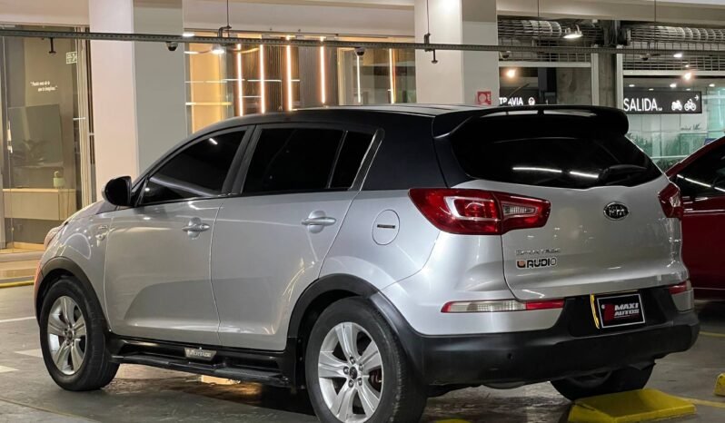 
								KIA SPORTAGE REVOLUTION 4X4 DIESEL full									
