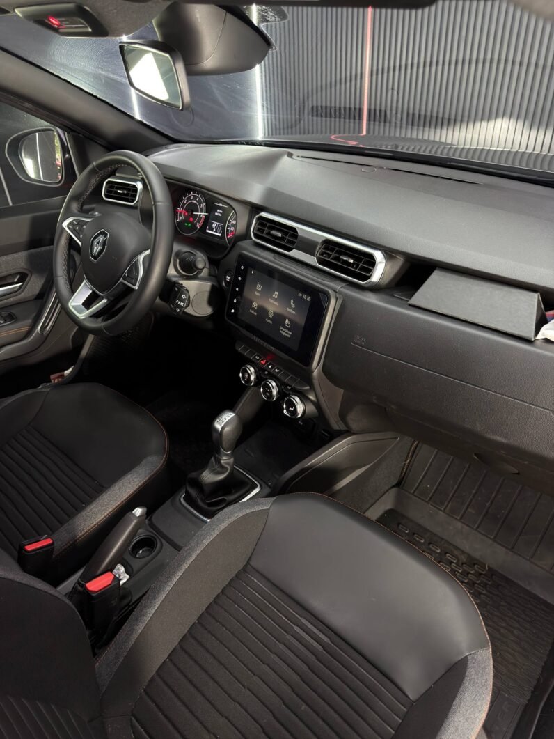 
								RENAULT DUSTER ICONIC 1.3 AT 4*2 full									