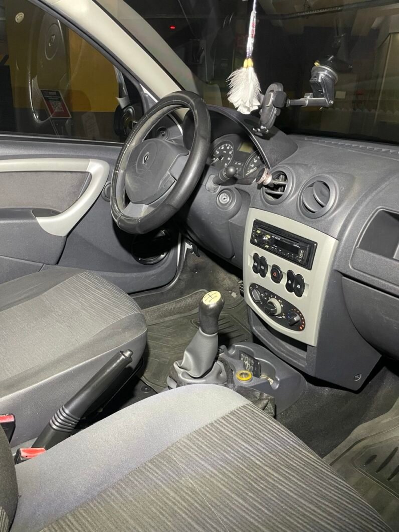 
								RENAULT SANDERO EXPRESSION 1.6 MT full									