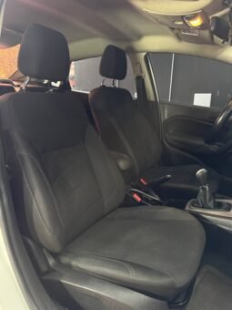 
										FORD FIESTA SE MT 1.6 SD full									