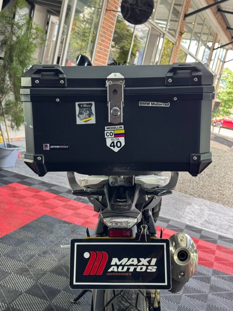
								BMW G310GS full									