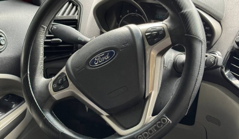 
								FORD ECOSPORT TITANIUM AT 4X2 full									