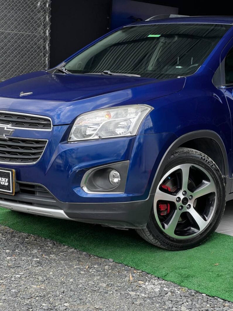 
								CHEVROLET TRACKER LT AT 4X4 1.8 full									