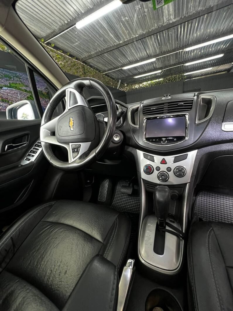 
								CHEVROLET TRACKER LT AT 4X4 1.8 full									