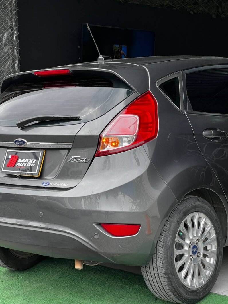 
								FORD FIESTA TITANIUM AT 1.6 full									