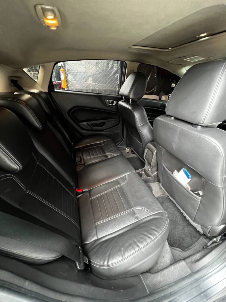 
								FORD FIESTA TITANIUM AT 1.6 full									