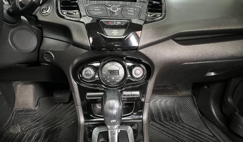 
								FORD FIESTA TITANIUM AT 1.6 full									