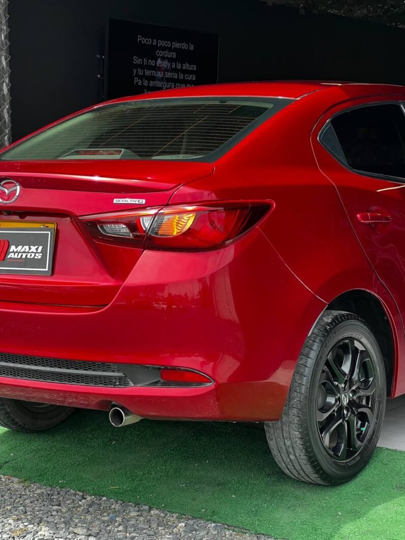
								MAZDA 2 GRAND TOURING AT SD full									
