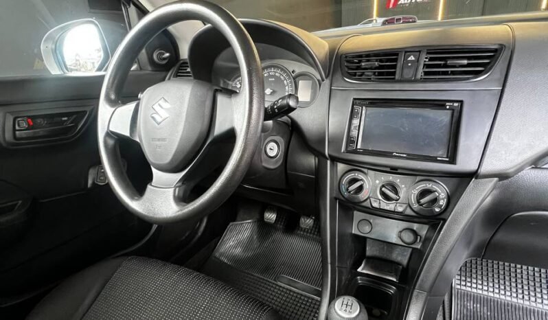 
								SUZUKI SWIFT 1.2 MT HB full									