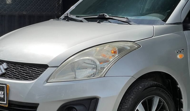 
								SUZUKI SWIFT 1.2 MT HB full									