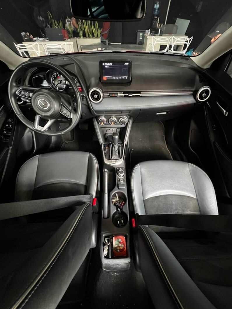 
								MAZDA 2 GRAND TOURING LX 1.5 AT full									