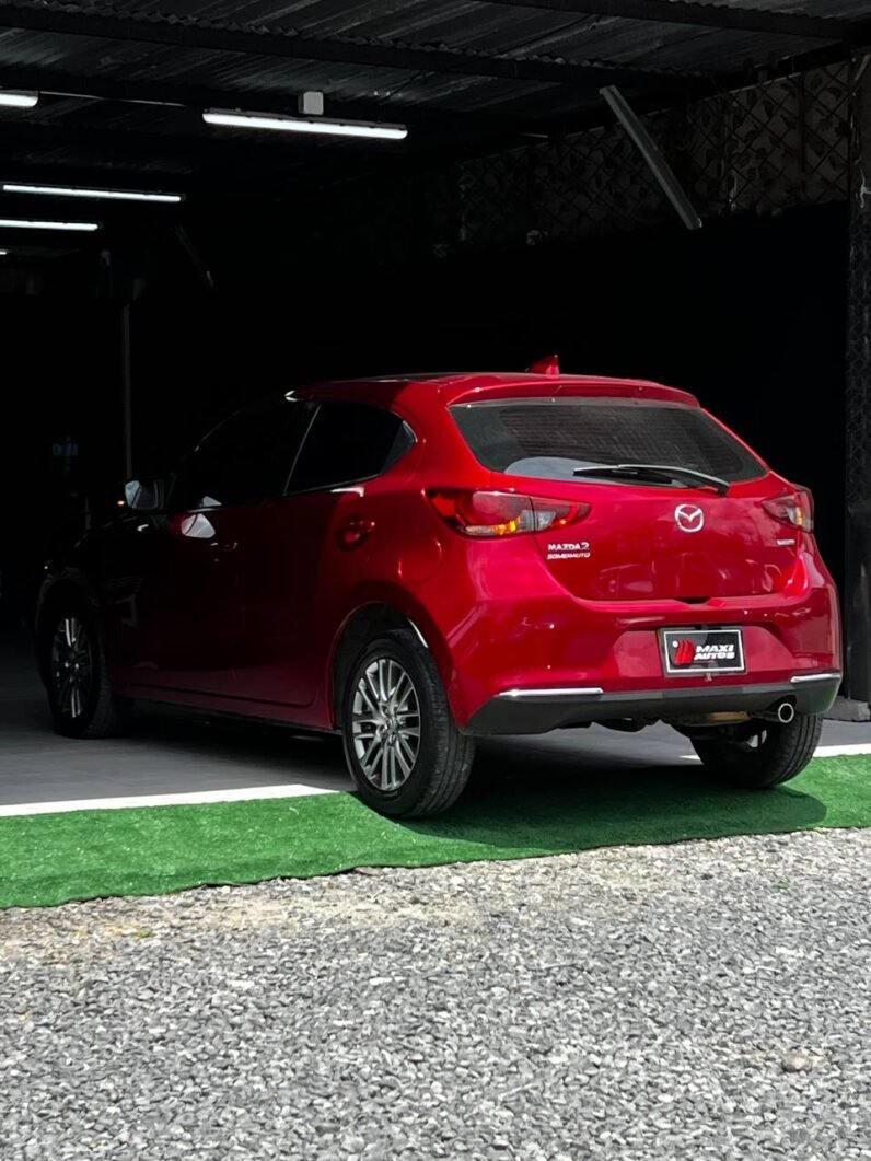 
								MAZDA 2 GRAND TOURING LX 1.5 AT full									