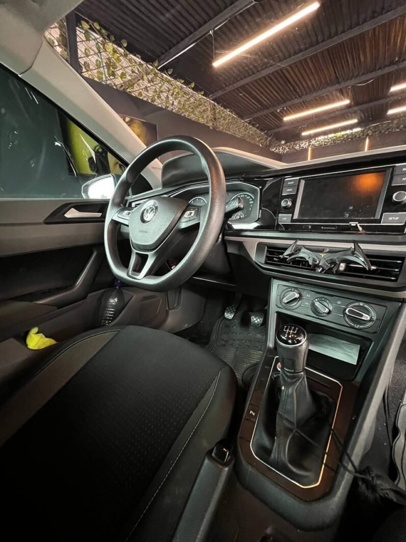 
								VOLKSWAGEN VIRTUS COMFORTLINE 1.6 AUT full									