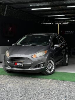 FORD FIESTA TITANIUM AT 1.6