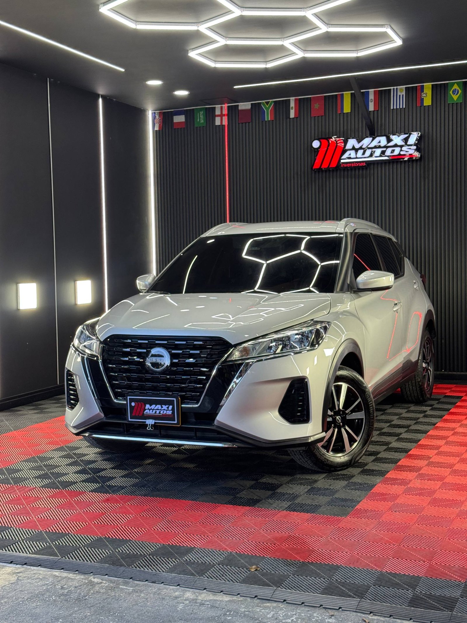 NISSAN KICKS SENSE 1.6L MT