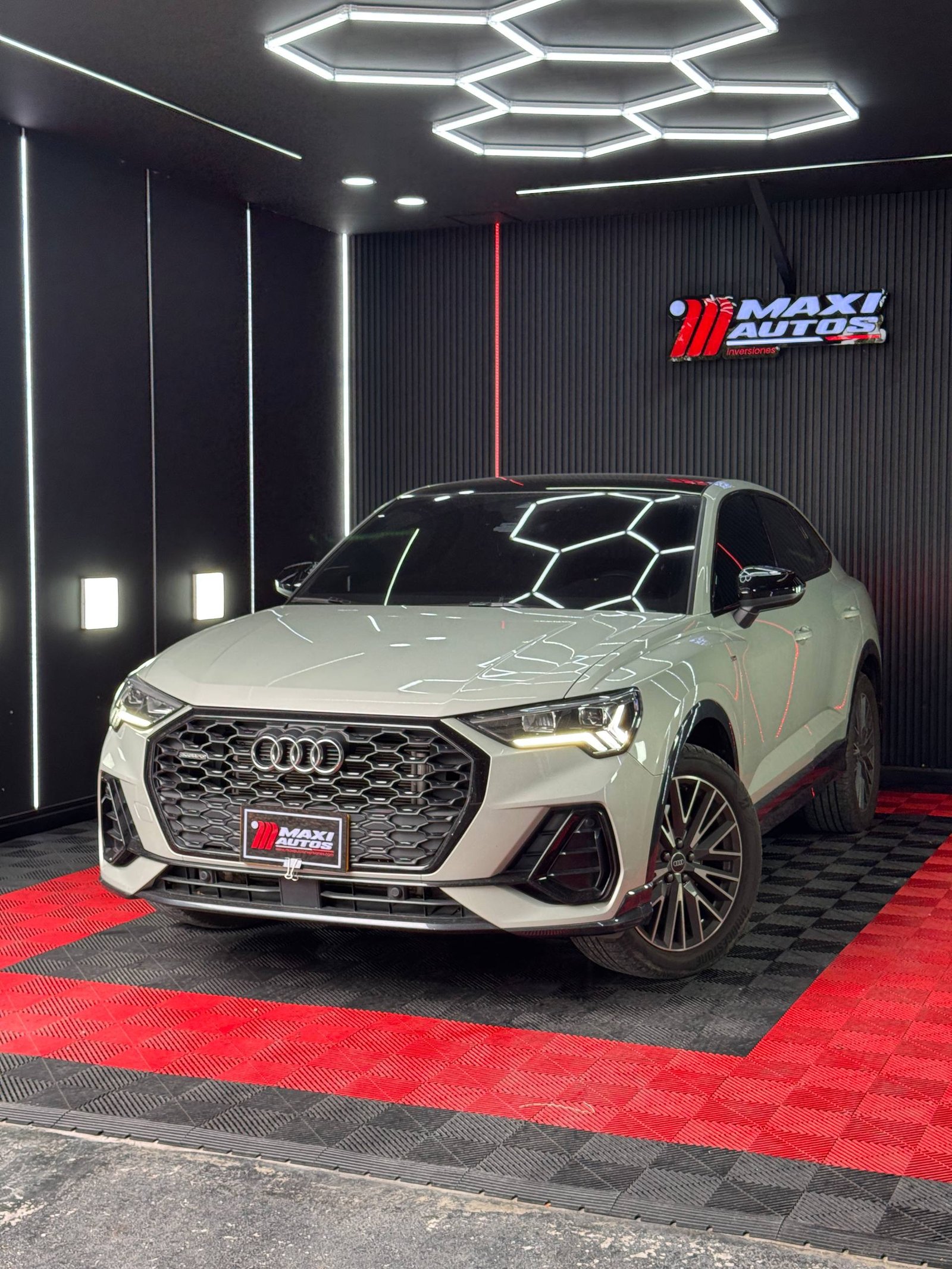 AUDI Q3 SPORTBACK AT 4X4