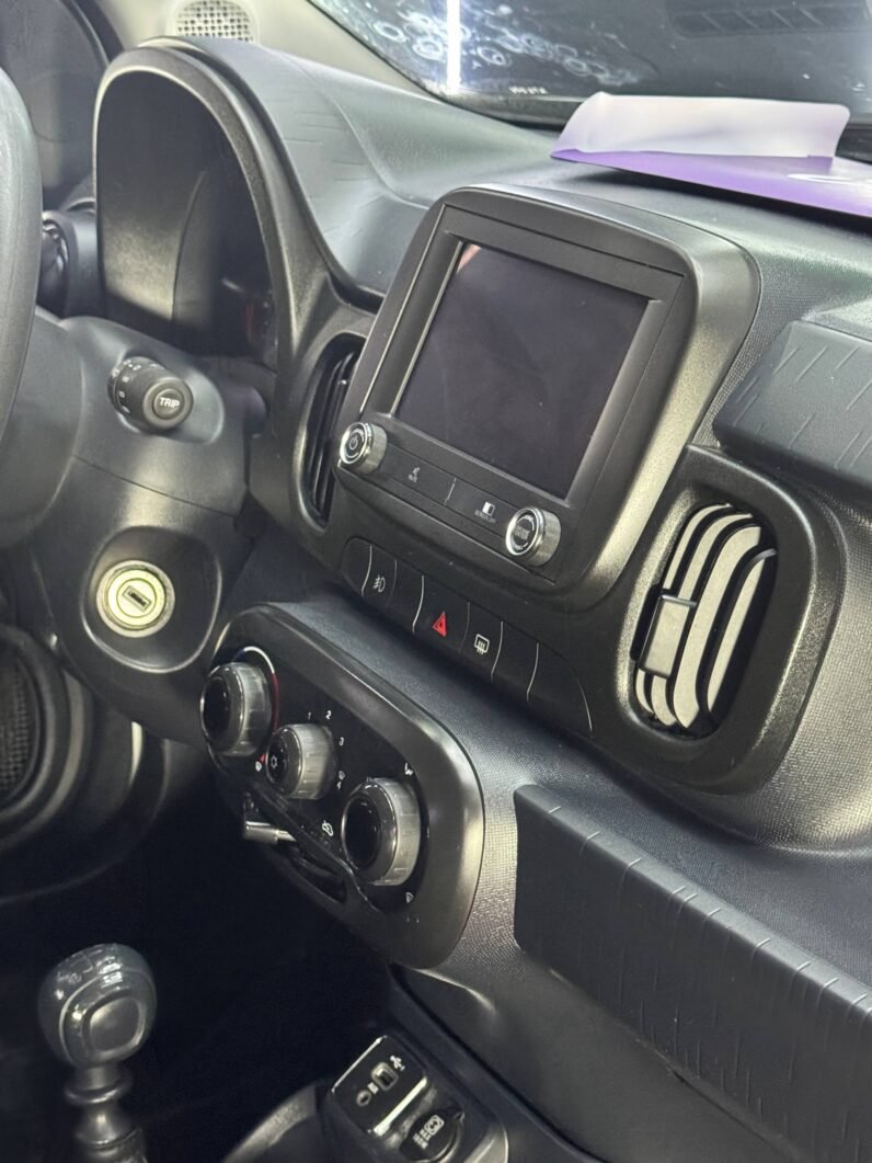 
								FIAT MOBI EASY MT 1.0L full									