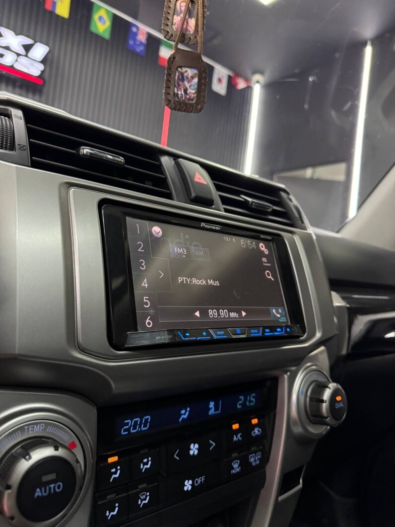 
								TOYOTA 4RUNNER SR5 4.0 AT 4X4 full									