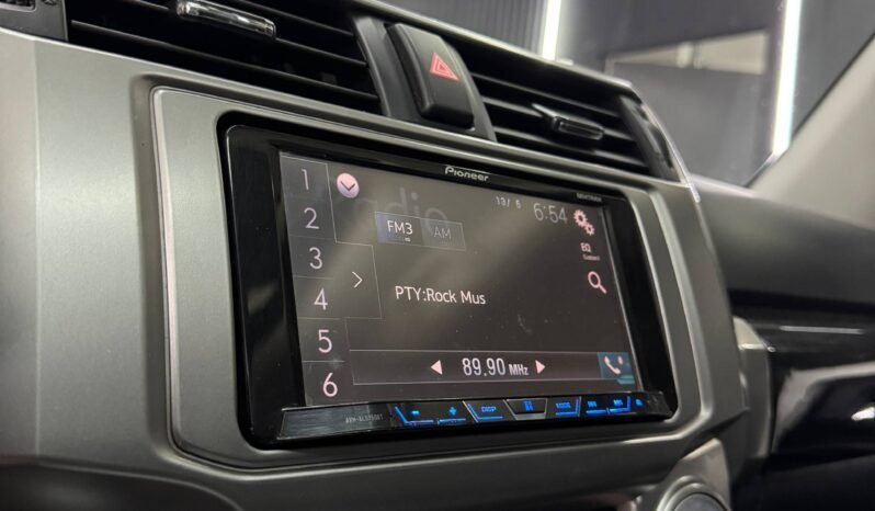 
								TOYOTA 4RUNNER SR5 4.0 AT 4X4 full									