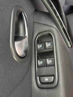 
										RENAULT STEPWAY INTENS AUT CVT 1.6 full									