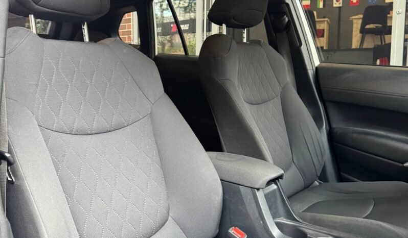 
								TOYOTA COROLLA CROSS XEI HYBRID 1.8 AT full									