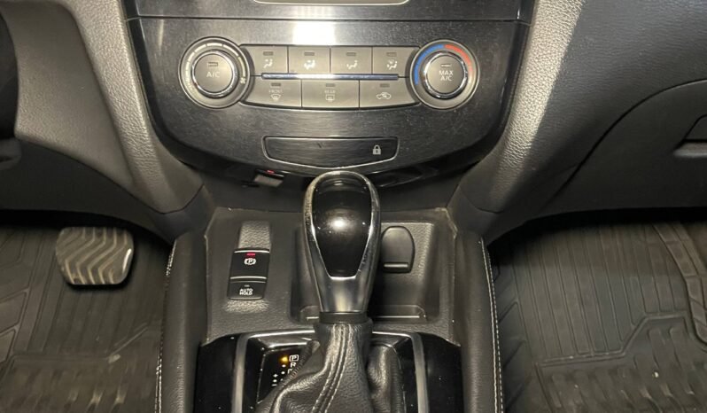 
								NISSAN QASHQAI SENSE AT 2.0LT 4*2 full									