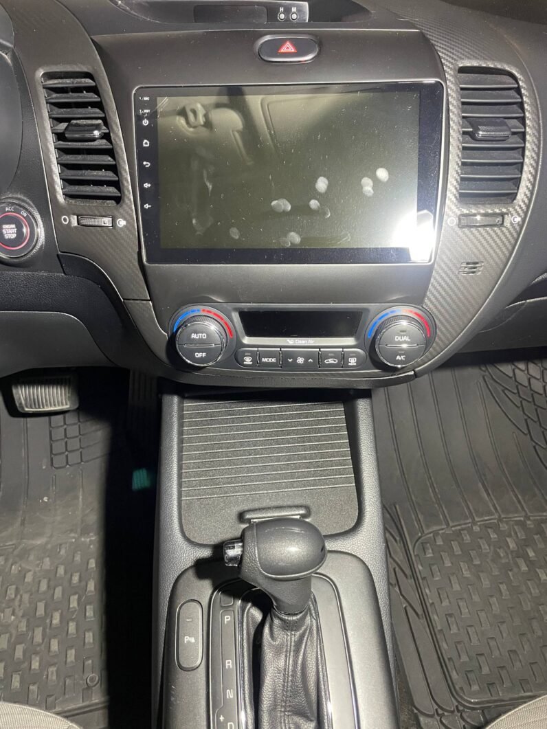 
								KIA CERATO PRO EX 1.6 AT full									