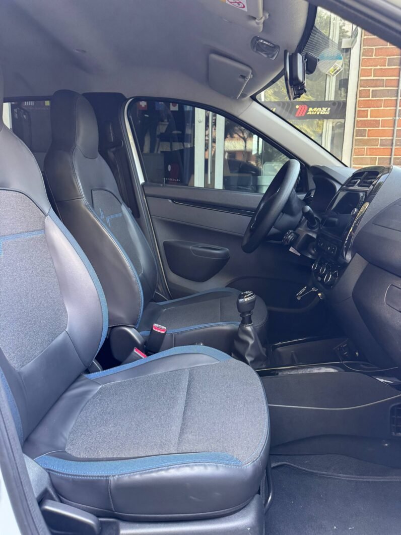 
								RENAULT KWID ICONIC 1.0 MT full									
