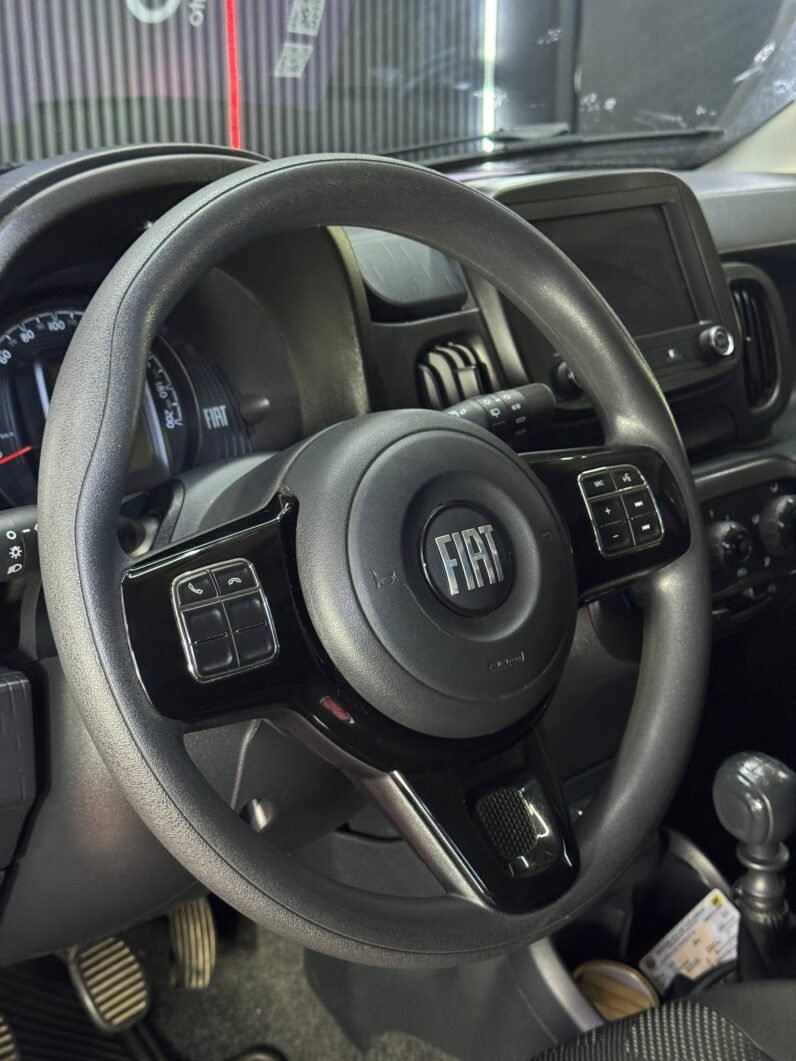 
								FIAT MOBI EASY MT 1.0L full									