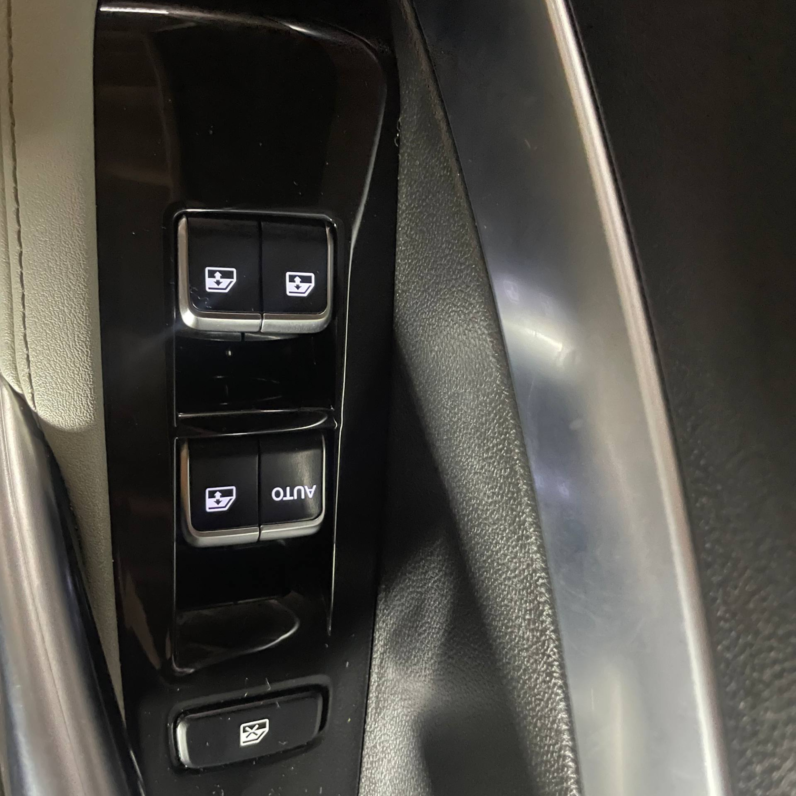 
								CHEVROLET CAPTIVA LT AUT 1.5T full									