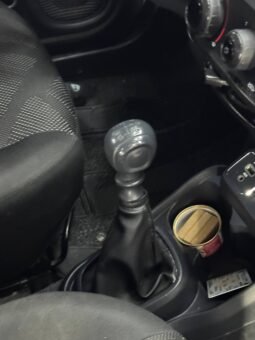 
										FIAT MOBI EASY MT 1.0L full									