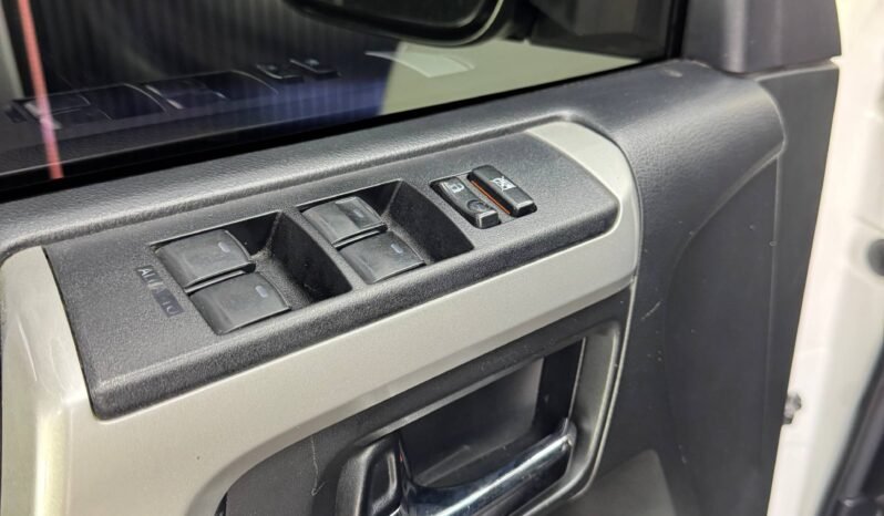
								TOYOTA 4RUNNER SR5 4.0 AT 4X4 full									