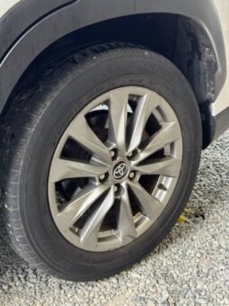
										TOYOTA COROLLA CROSS XEI HYBRID 1.8 AT full									