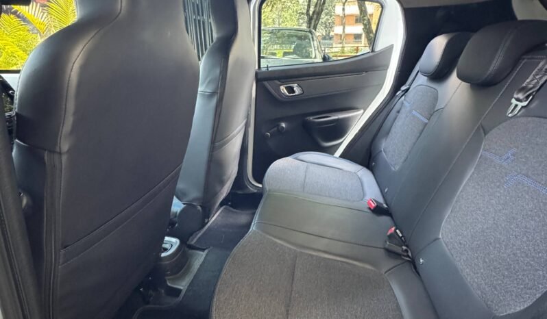 
								RENAULT KWID ICONIC 1.0 MT full									