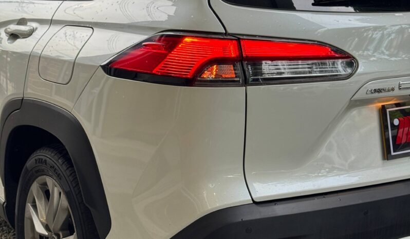 
								TOYOTA COROLLA CROSS XEI HYBRID 1.8 AT full									