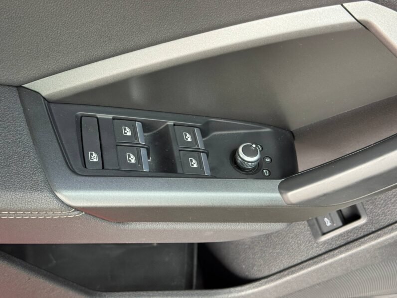 
								AUDI Q3 SPORTBACK AT 4X4 full									
