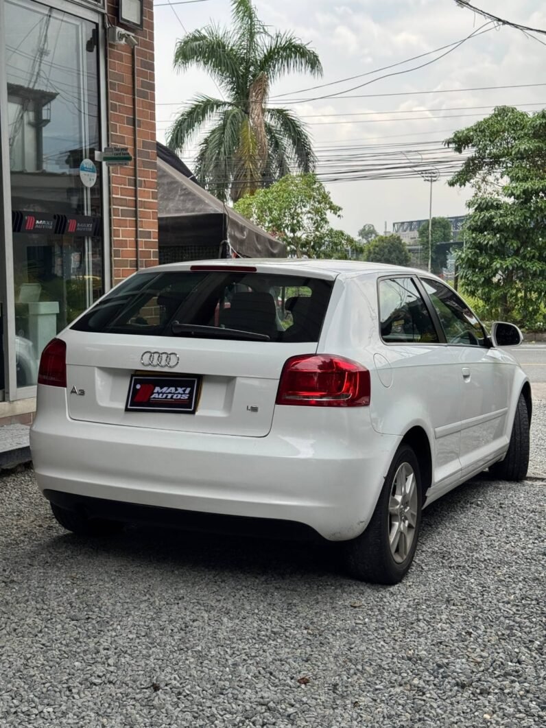 
								AUDI A3 SPORTBACK full									