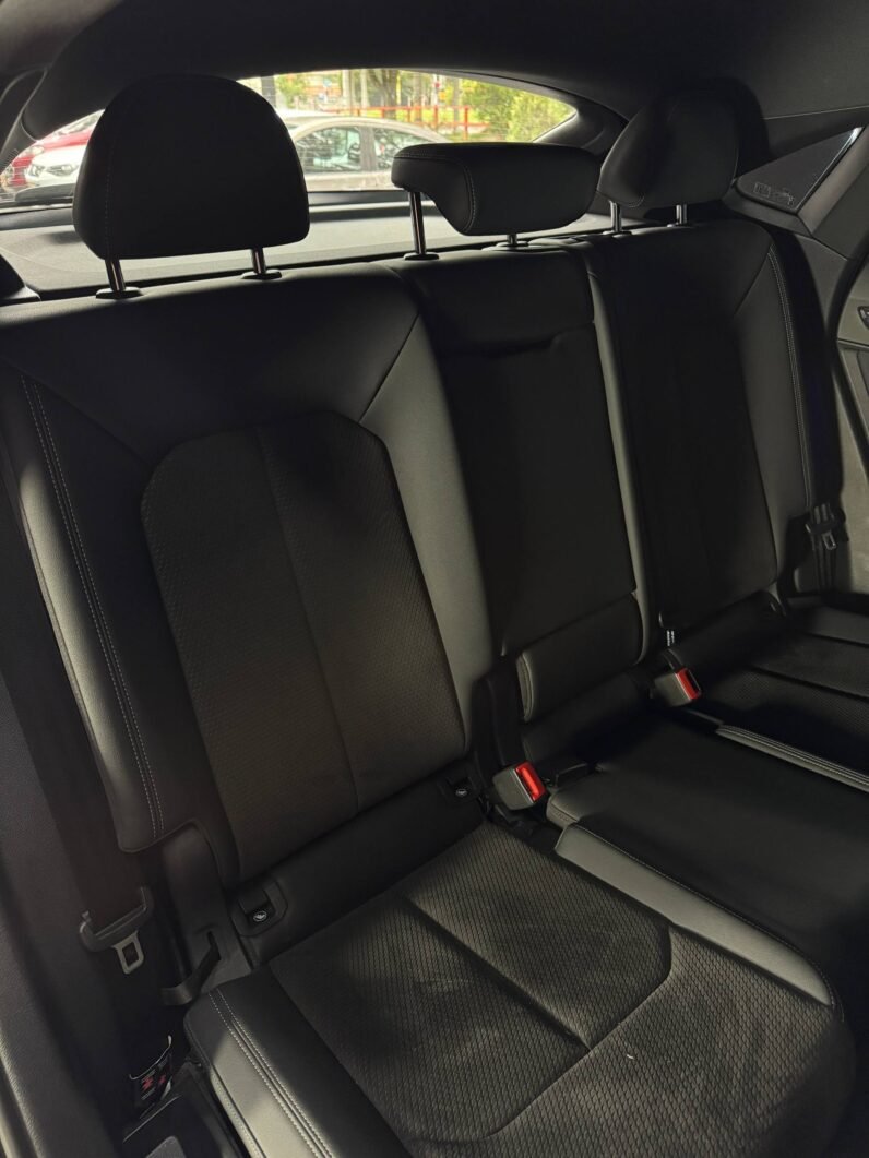 
								AUDI Q3 SPORTBACK AT 4X4 full									