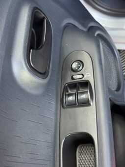 
										FIAT MOBI EASY MT 1.0L full									