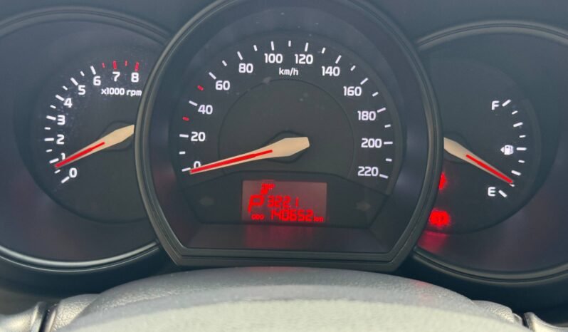 
								KIA RIO UB EX HB 1.4 AT full									