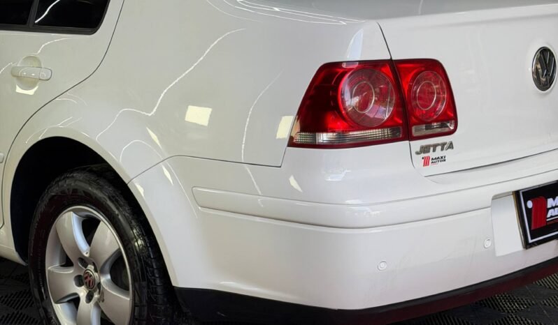 
								VOLKSWAGEN JETTA CLASSIC EUROPA MT 2.0 full									