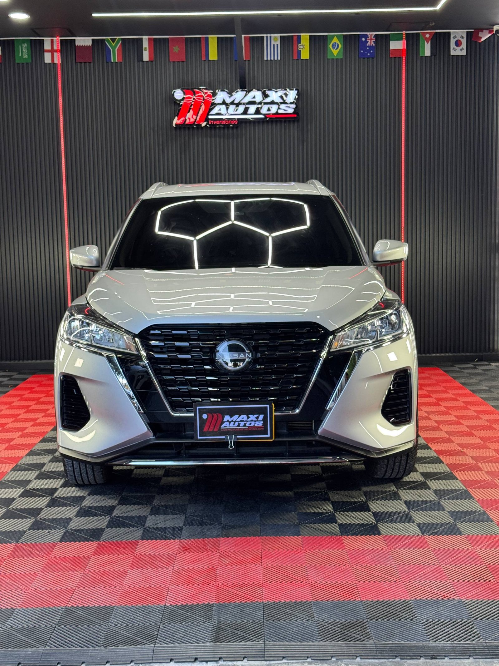 NISSAN KICKS SENSE 1.6L MT