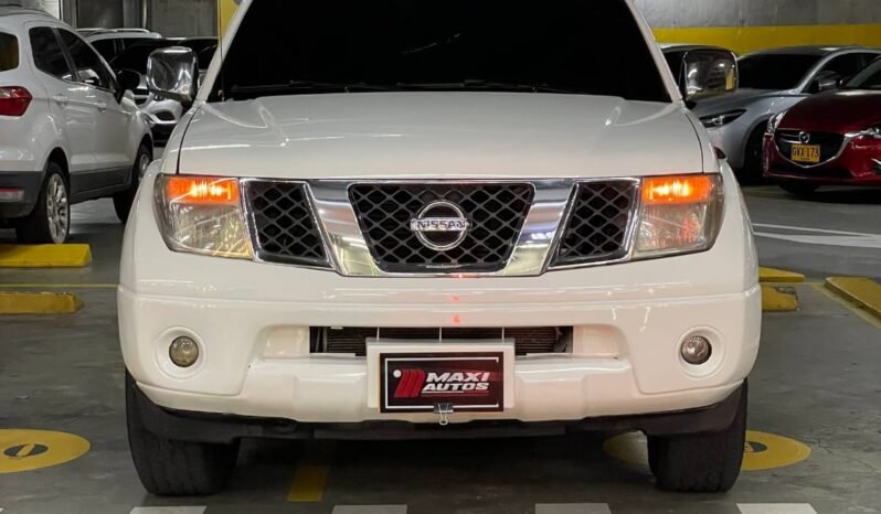 
								NISSAN NAVARA TURBO 4X4 2.5 AT full									