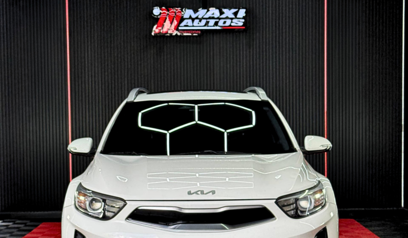
								KIA STONIC ZENITH 2023 HIBRIDA MEC full									