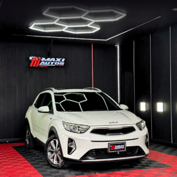 KIA STONIC ZENITH 2023 HIBRIDA MEC