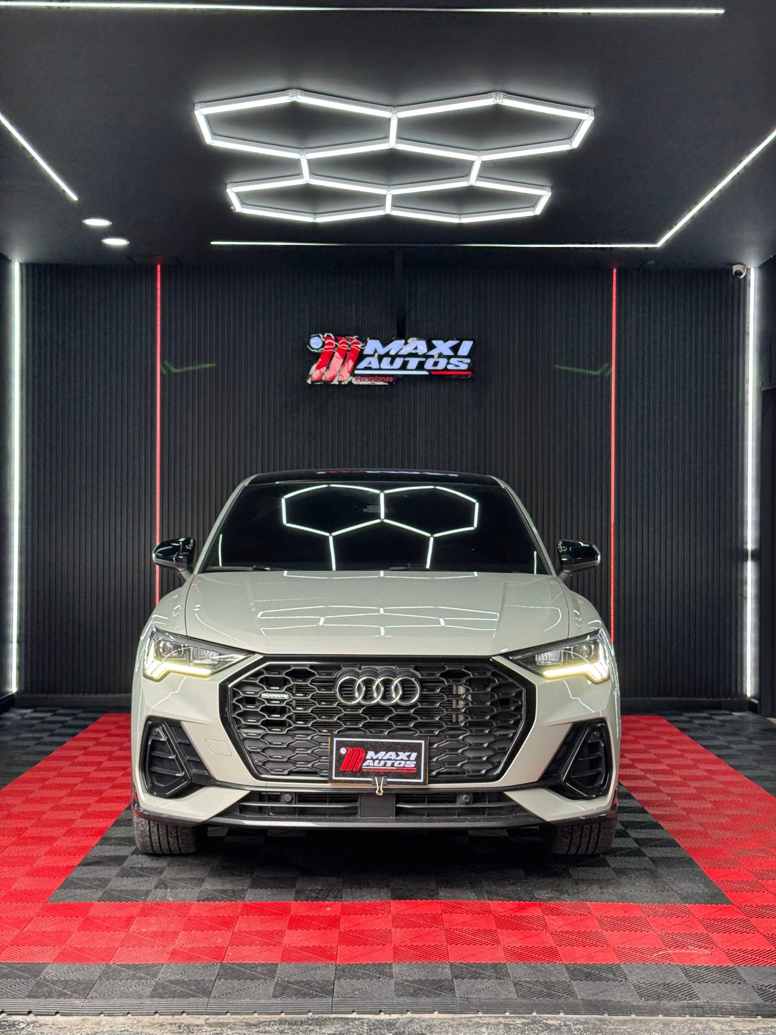 AUDI Q3 SPORTBACK AT 4X4