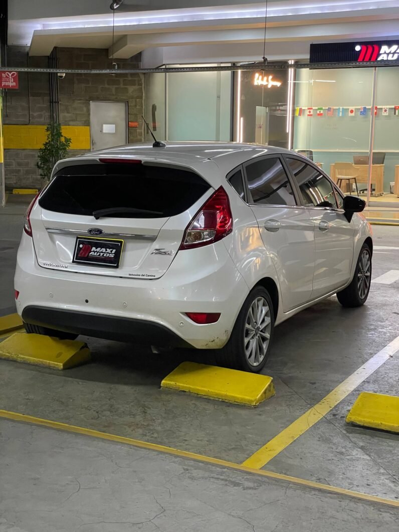 
								FORD FIESTA TITANIUM AT 1.6 full									