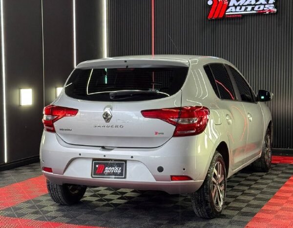 
								RENAULT SANDERO LIFE+ 1.6 MT full									